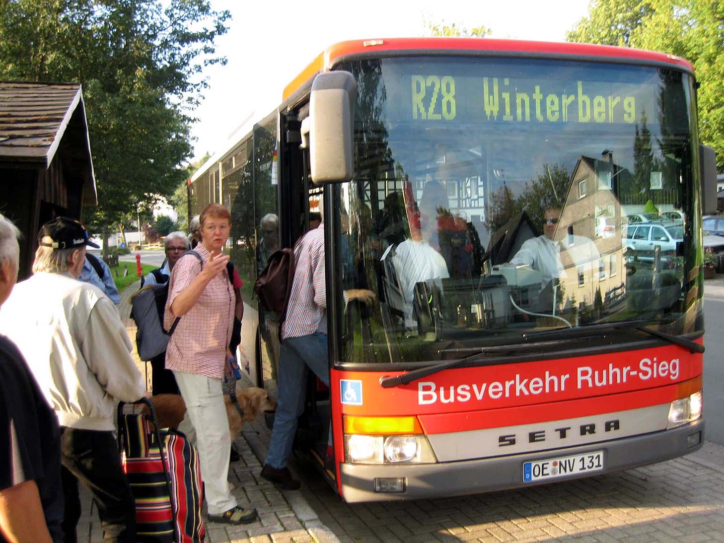 Mit dem Bus bis Elkeringshausen am Samstag in der Frühe!